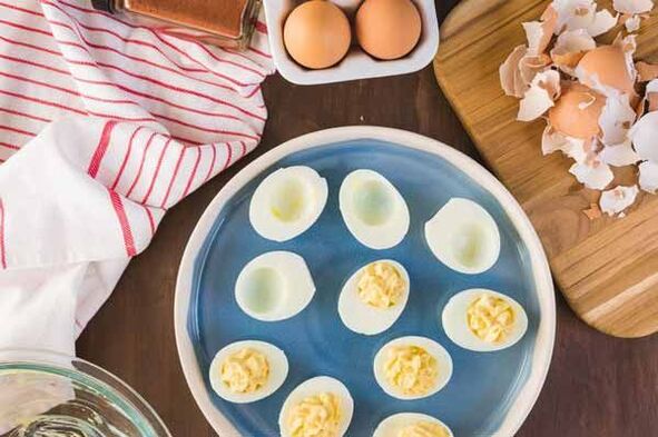 quais alimentos podem ser consumidos em uma dieta de ovos